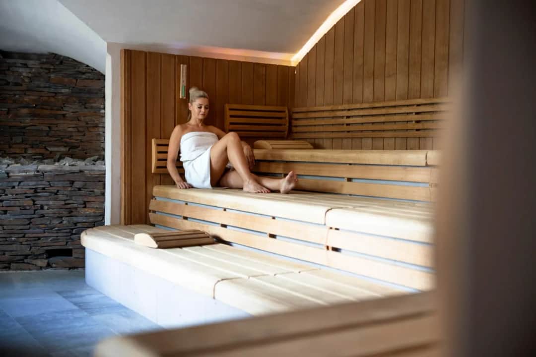 Jak skutecznie skleić basen? Uniknij błędów, napraw trwale!