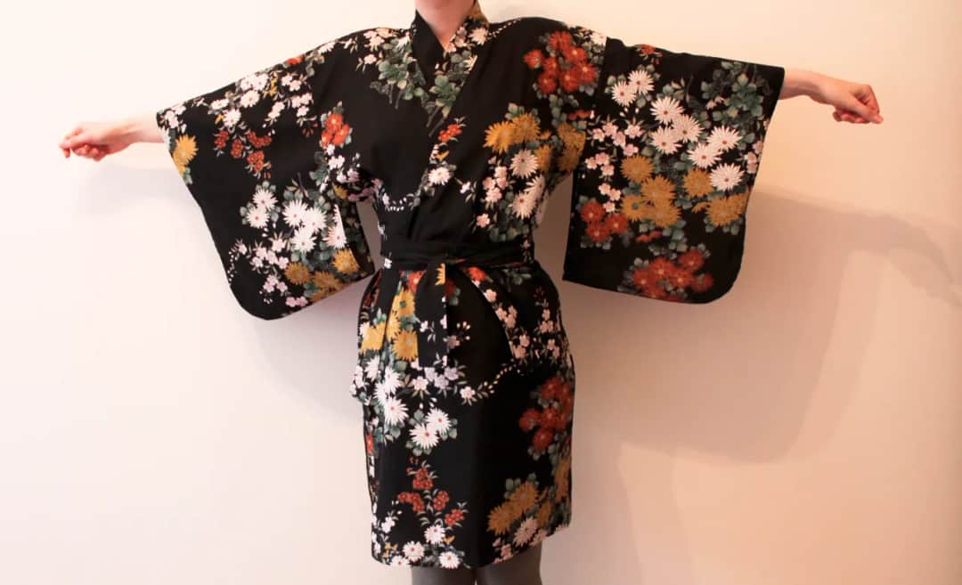 Jak uszyć kimono? Kompletny poradnik DIY dla każdego!